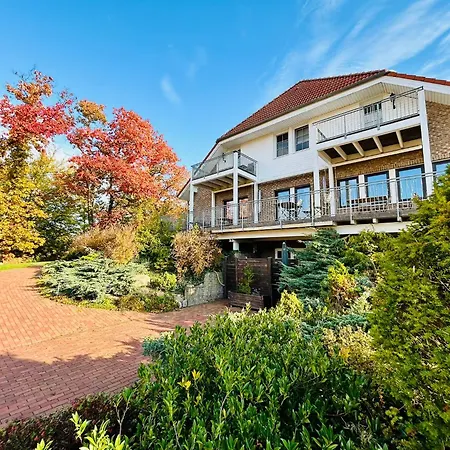 Deluxe Im Gruenen Mit Balkon Und Fruehstueck Im Reindahls Apartment *