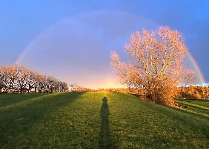 Deluxe Im Gruenen Mit Balkon Und Fruehstueck Im Reindahls
