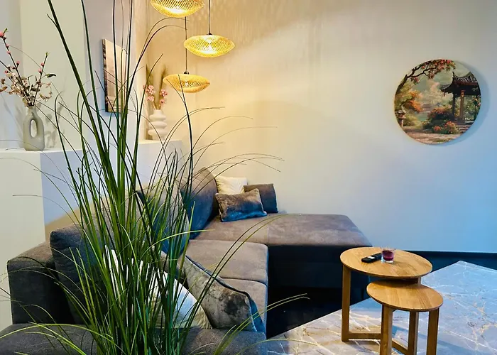 Lejlighed Deluxe Im Gruenen Mit Balkon Und Fruehstueck Im Reindahls *