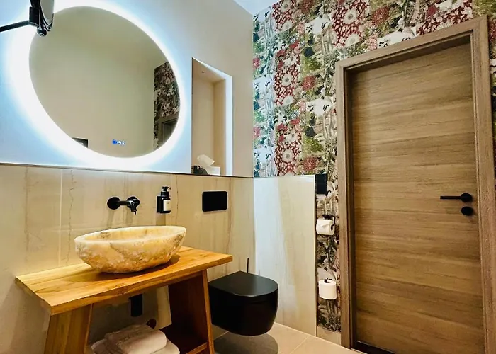 Deluxe Im Gruenen Mit Balkon Und Fruehstueck Im Reindahls